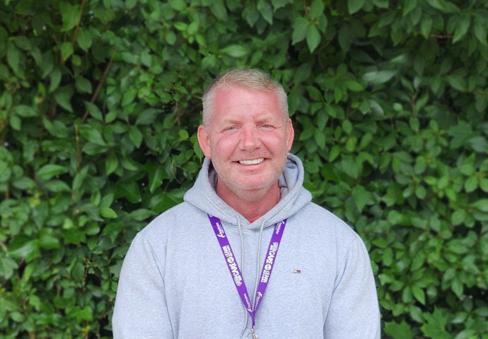 Martin Harrop 1000013204